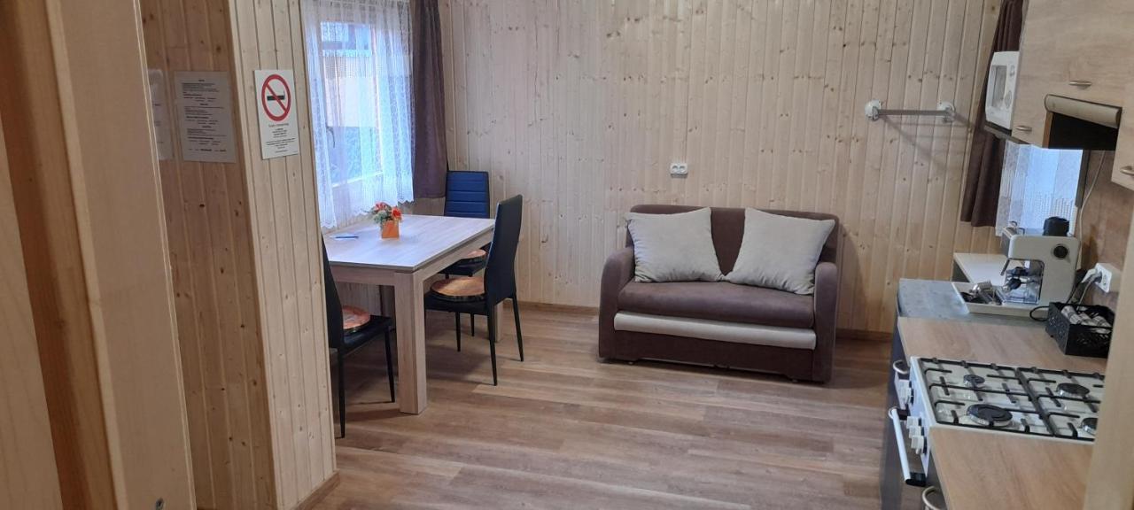 Keri Apartman Mosonmagyaróvár المظهر الخارجي الصورة