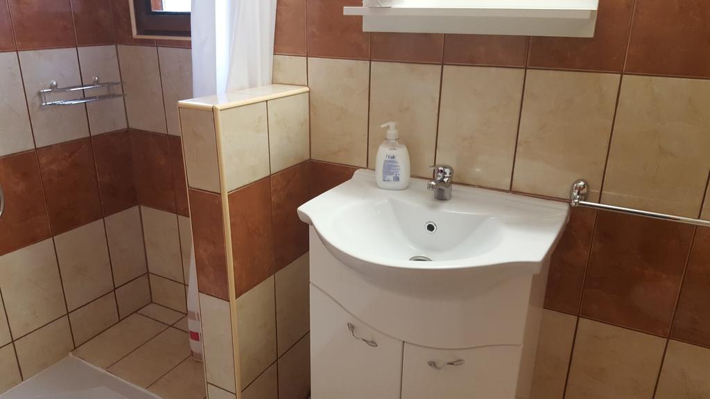 Keri Apartman Mosonmagyaróvár المظهر الخارجي الصورة