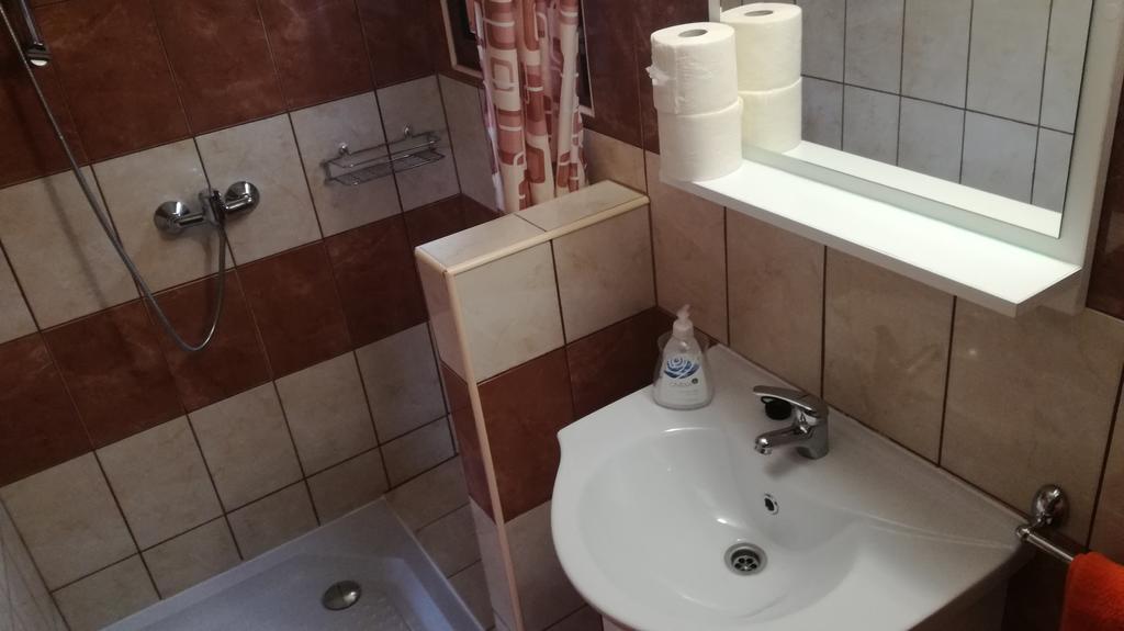 Keri Apartman Mosonmagyaróvár المظهر الخارجي الصورة